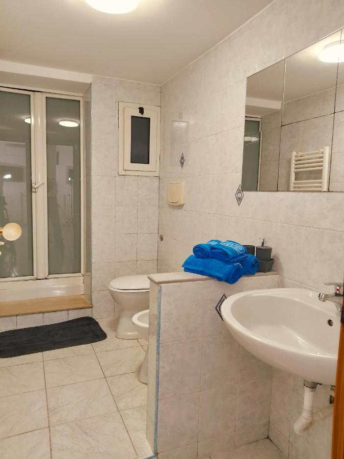 Bed and Breakfast Relux Барі Екстер'єр фото