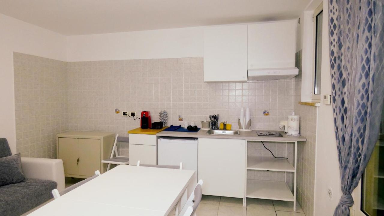 Bed and Breakfast Relux Барі Екстер'єр фото