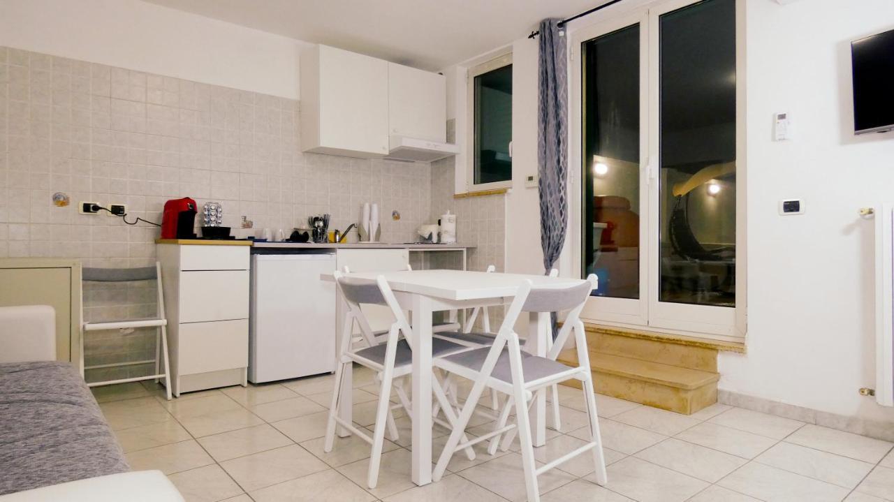 Bed and Breakfast Relux Барі Екстер'єр фото