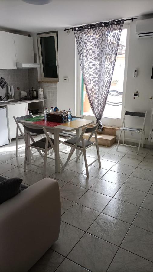 Bed and Breakfast Relux Барі Екстер'єр фото